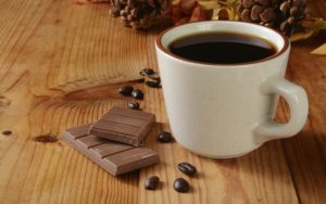 مشروبات للتنحيف بالقهوة والشوكولا الداكنة