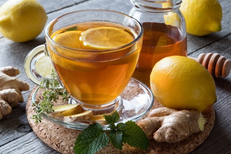 شاي الزنجبيل والعسل افضل مشروب لاذابة دهون البطن